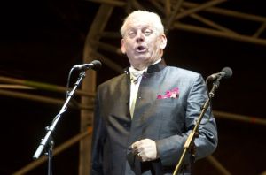sir thomas allen 3 sm.jpg